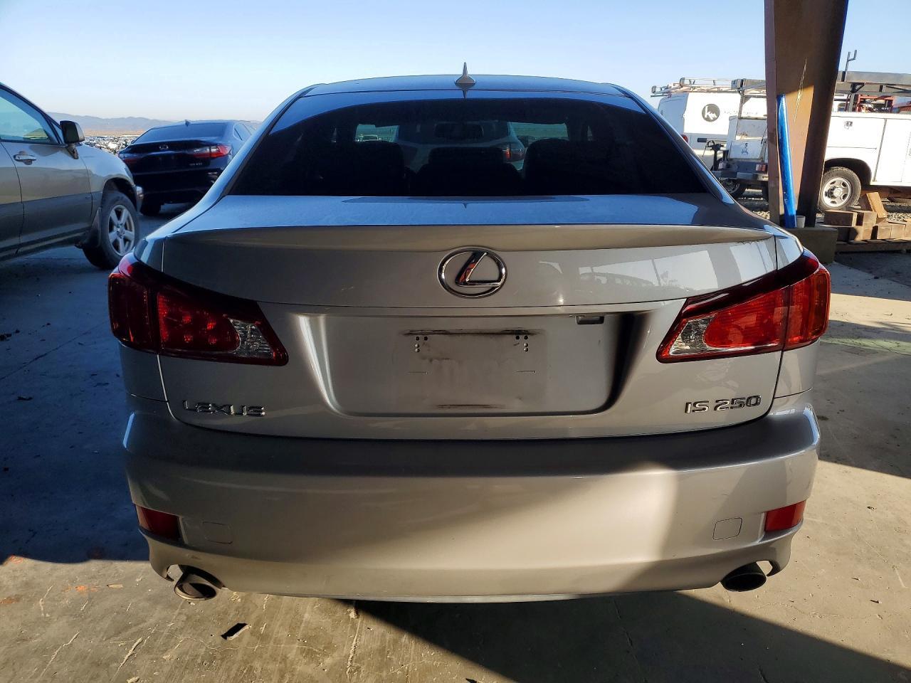 2009 LEXUS IS 250