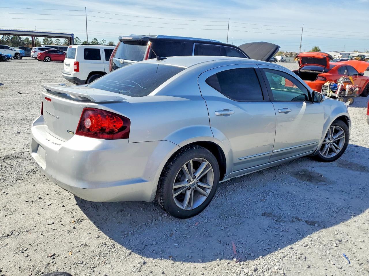 2011 DODGE Avenger