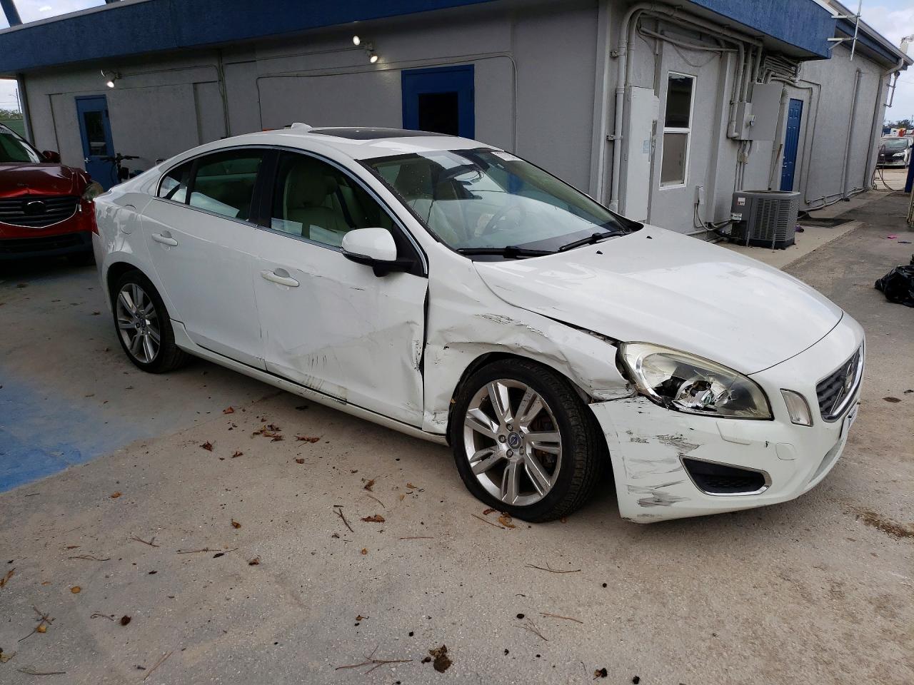 2011 VOLVO S60