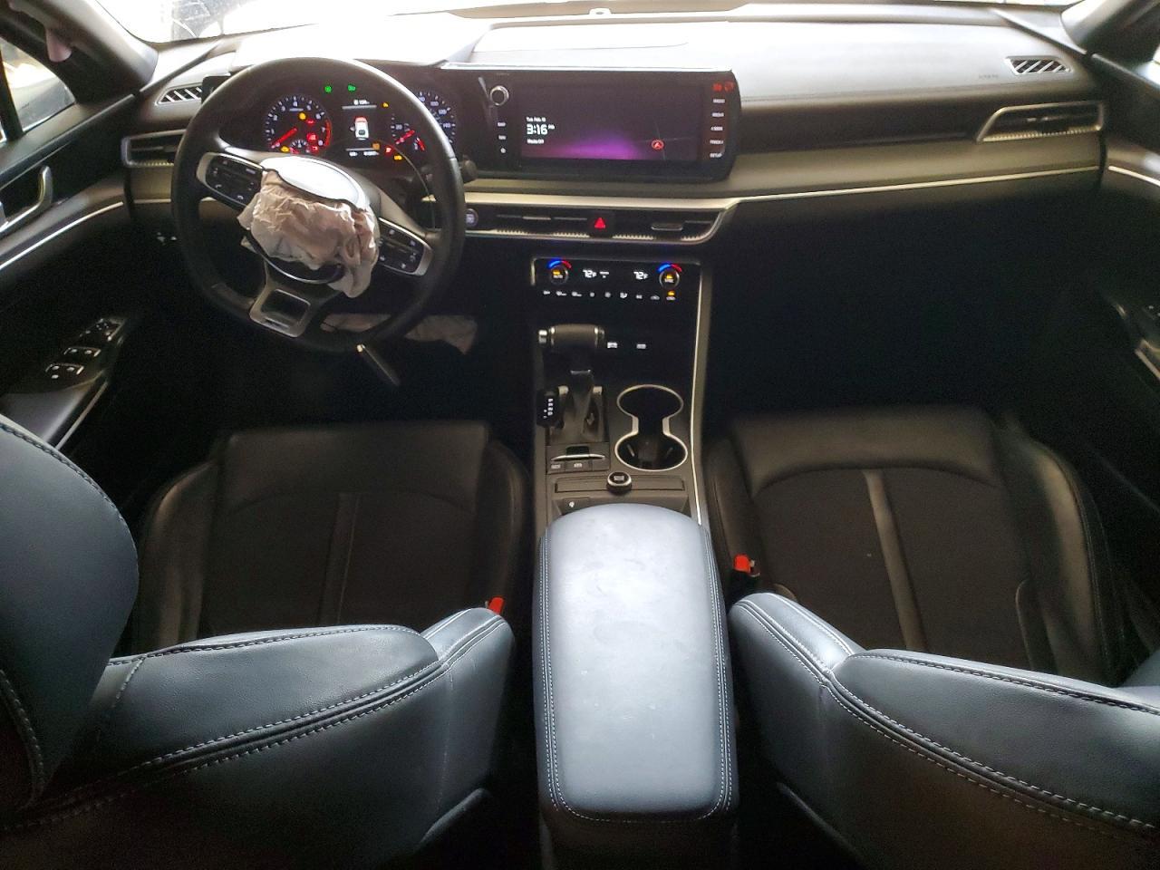 2023 KIA K5