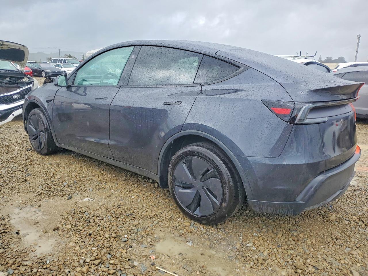 2026 TESLA MODEL Y