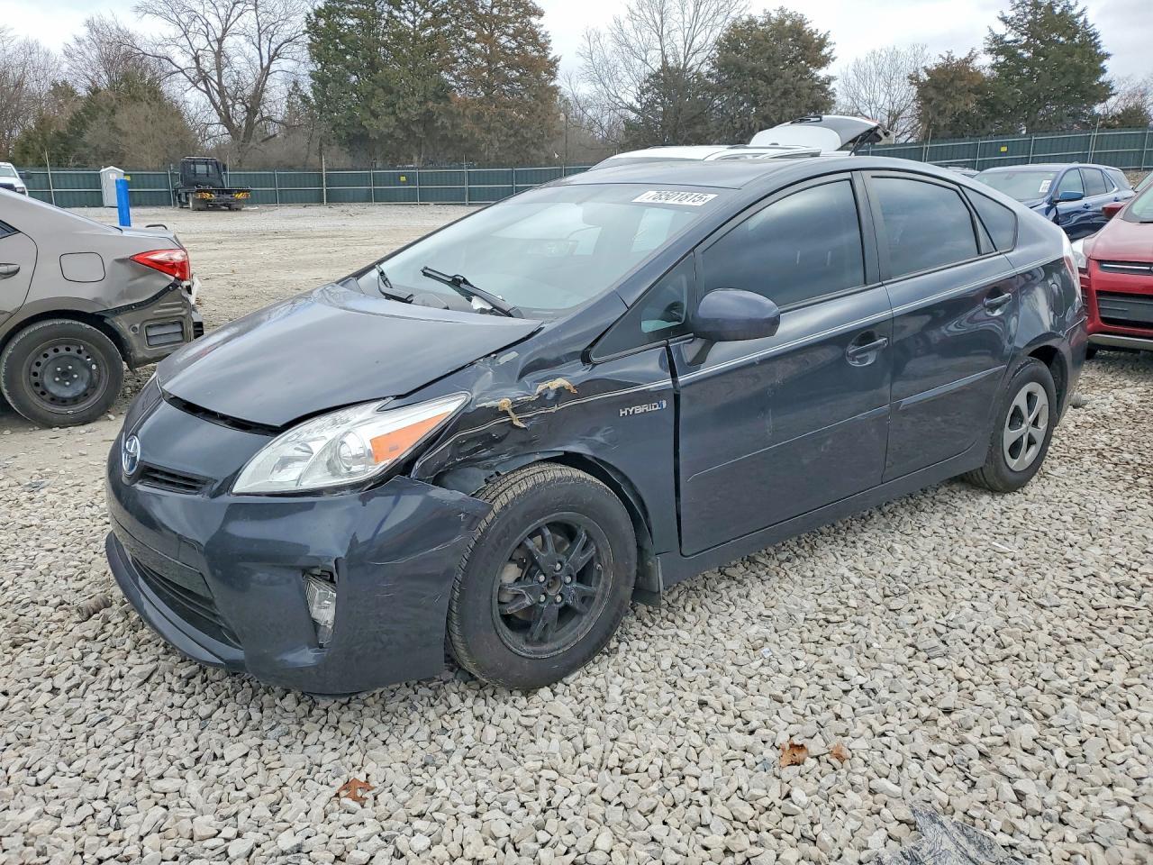 2015 TOYOTA PRIUS