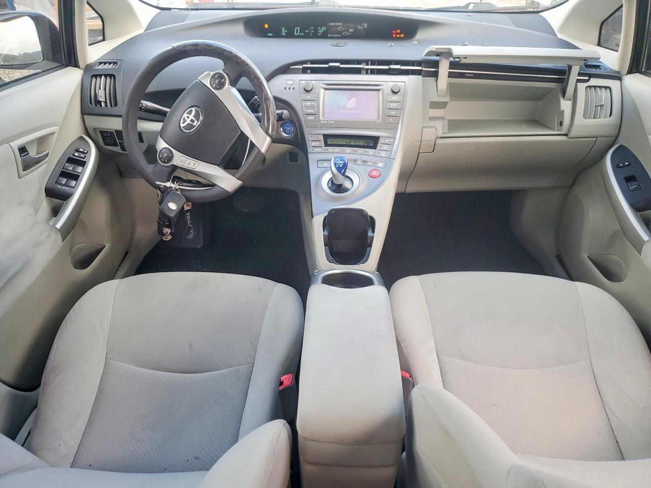 2013 TOYOTA PRIUS