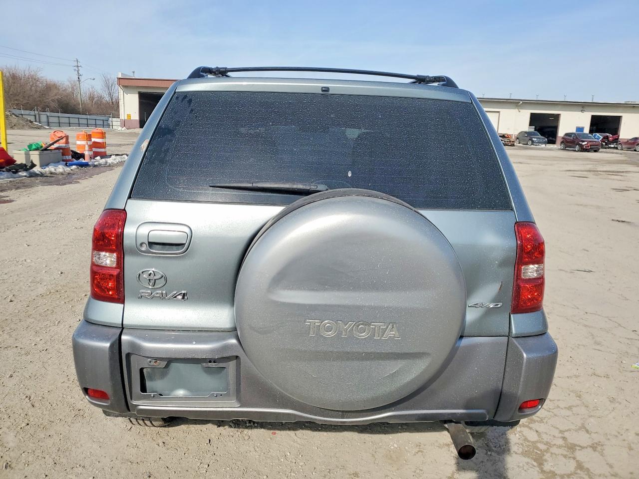 2005 TOYOTA RAV4