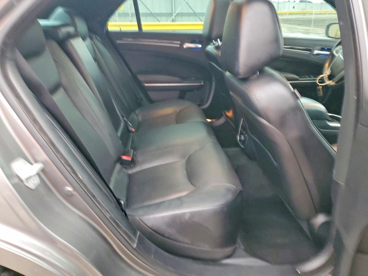 2012 CHRYSLER 300