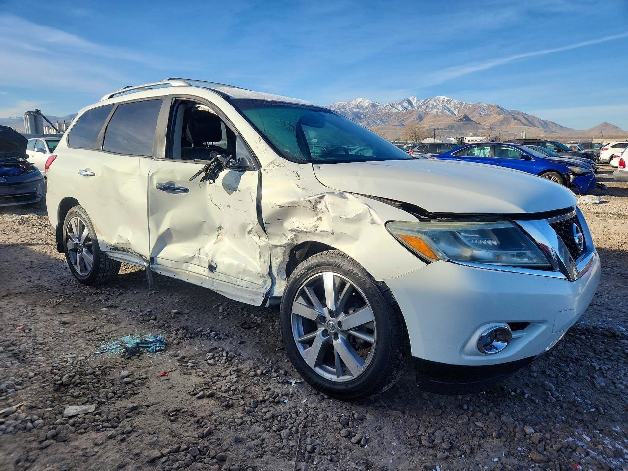 2013 NISSAN PATHFINDER