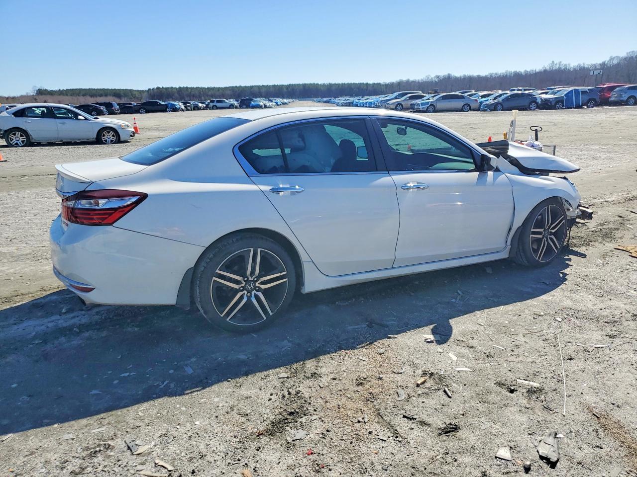 2017 HONDA ACCORD