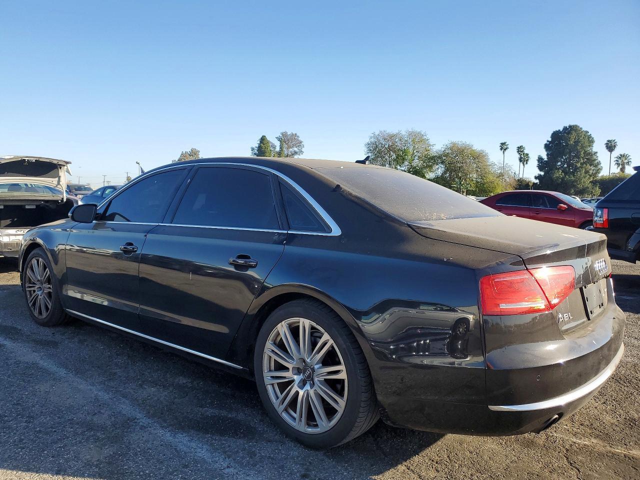 2013 AUDI A8
