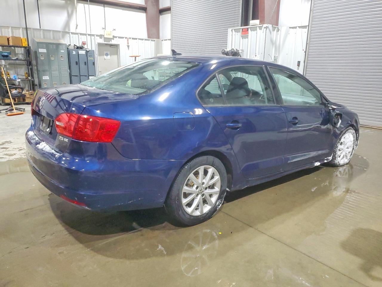2011 VOLKSWAGEN JETTA