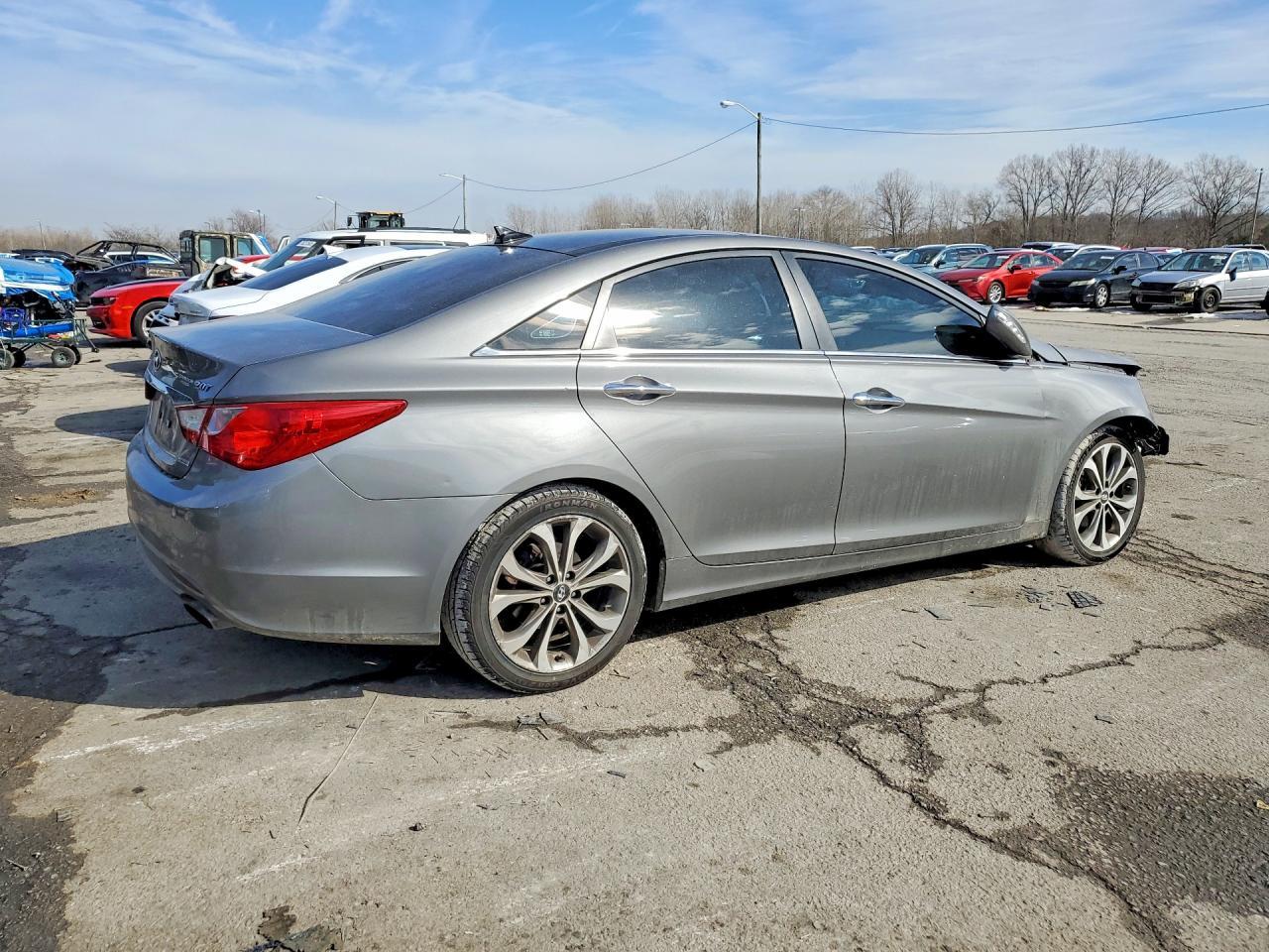 2013 HYUNDAI SONATA