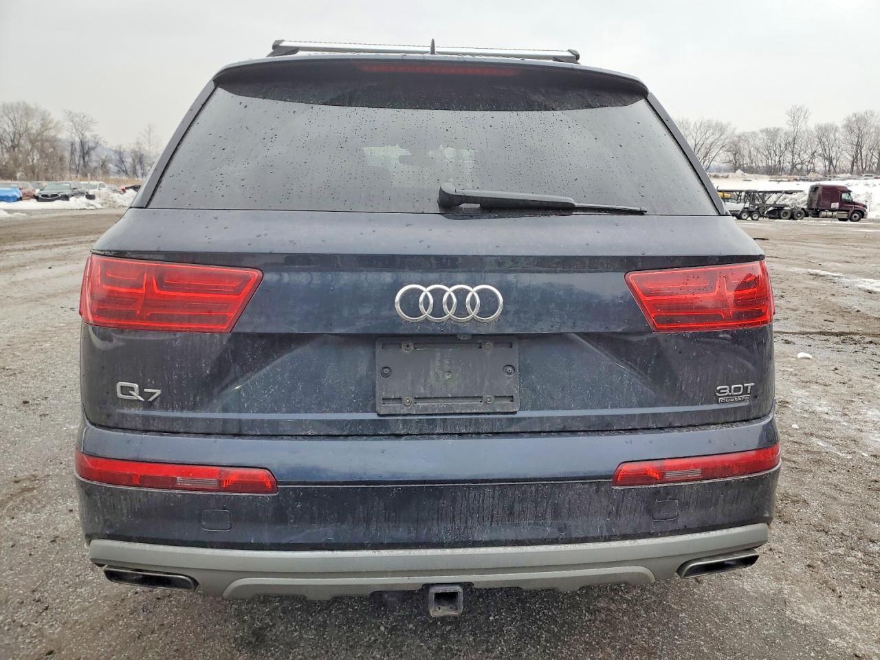 2017 AUDI Q7