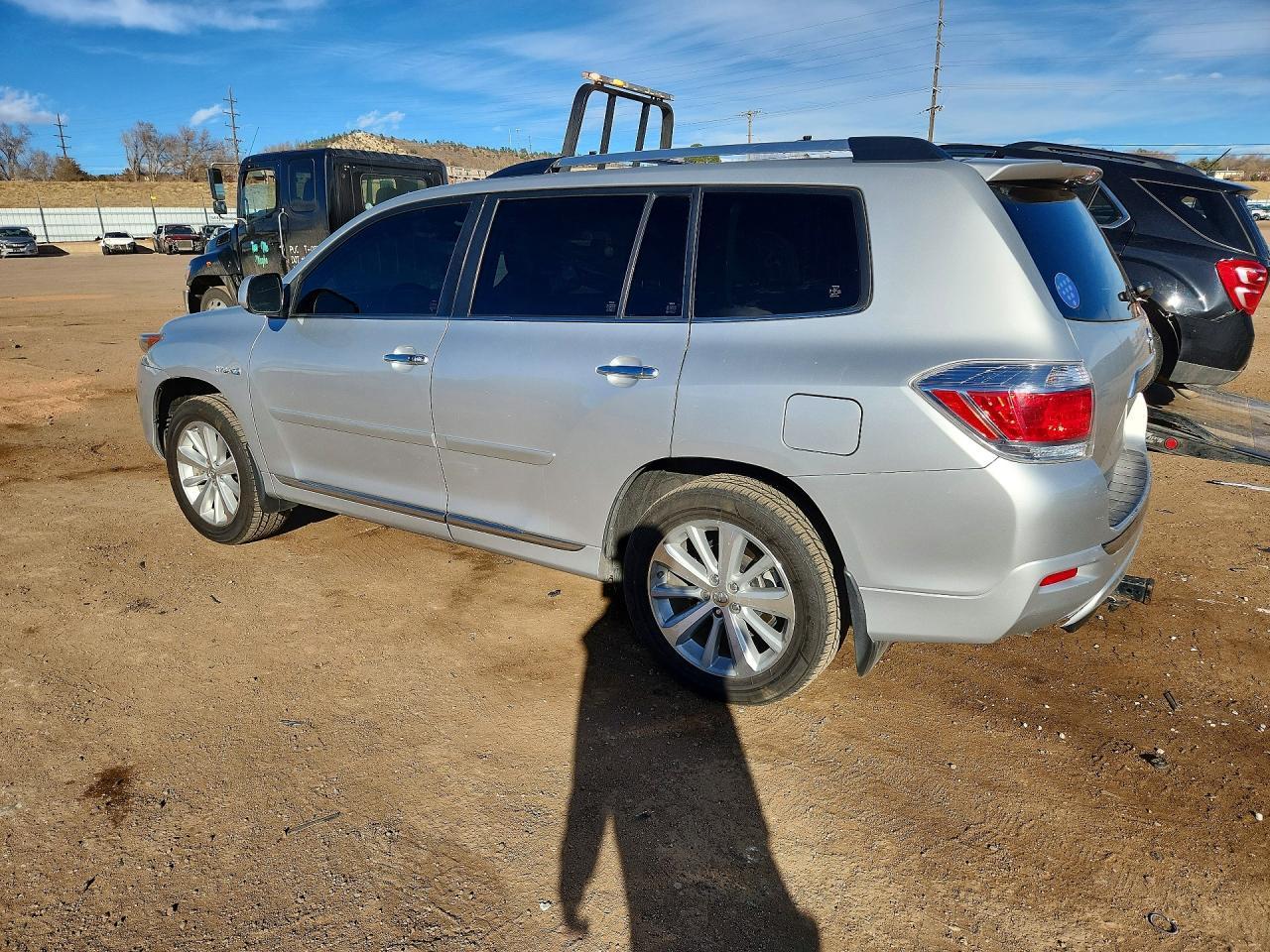 2011 TOYOTA HIGHLANDER