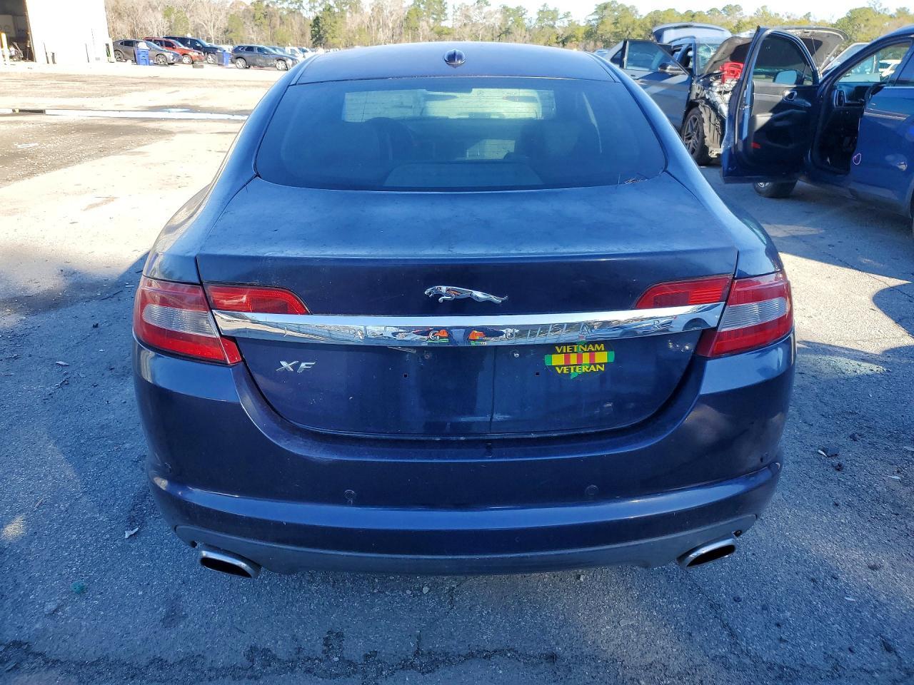 2009 JAGUAR XF