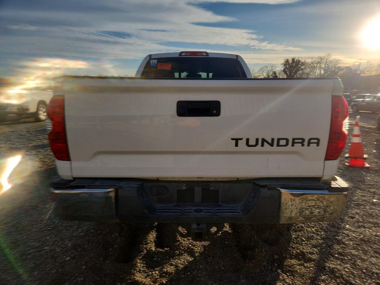 2017 TOYOTA TUNDRA