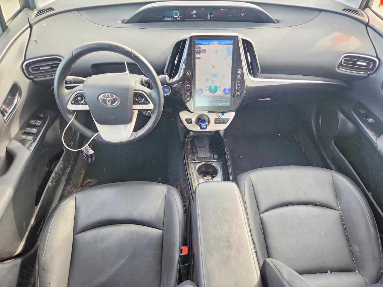 2017 TOYOTA Prius Prime