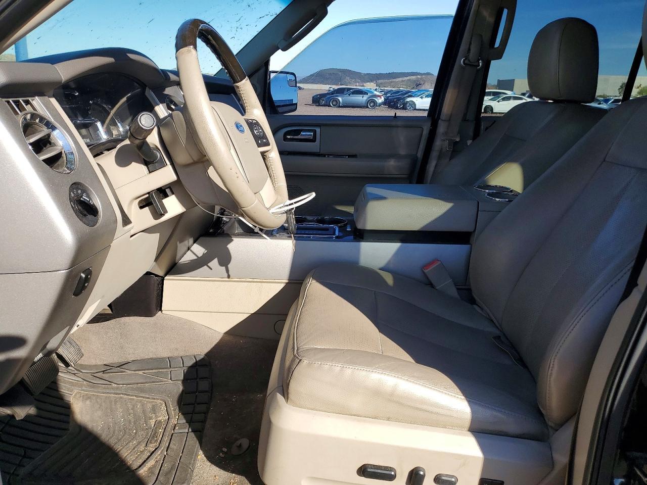 2013 FORD Expedition