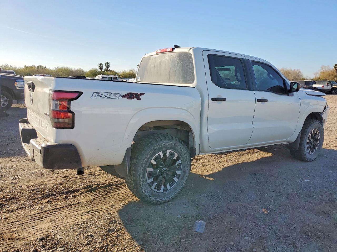2024 NISSAN Frontier