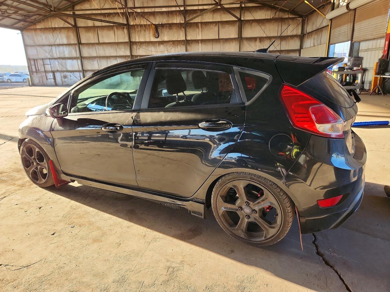 2016 FORD Fiesta