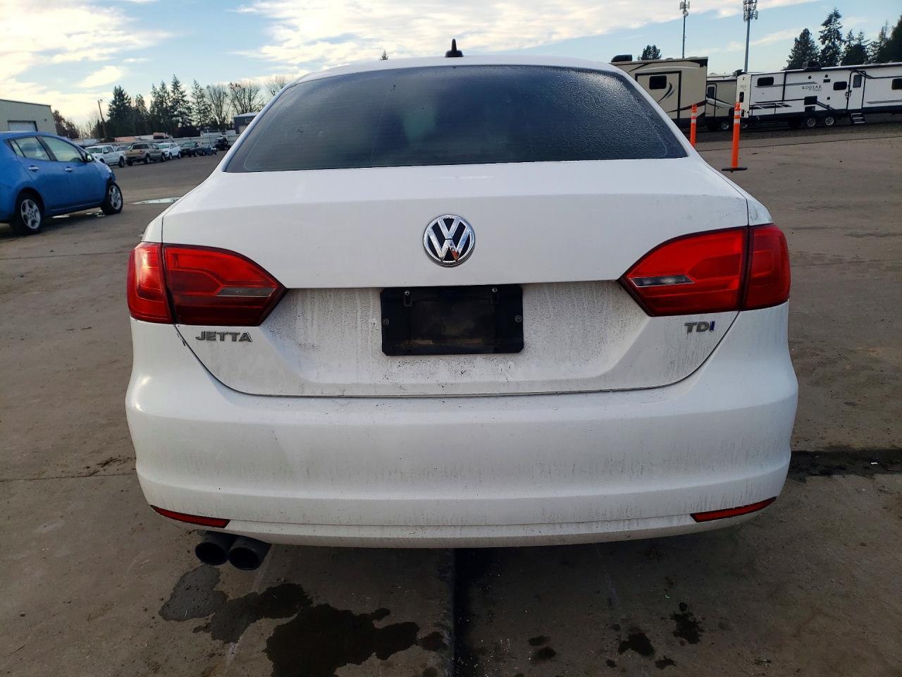 2011 VOLKSWAGEN JETTA