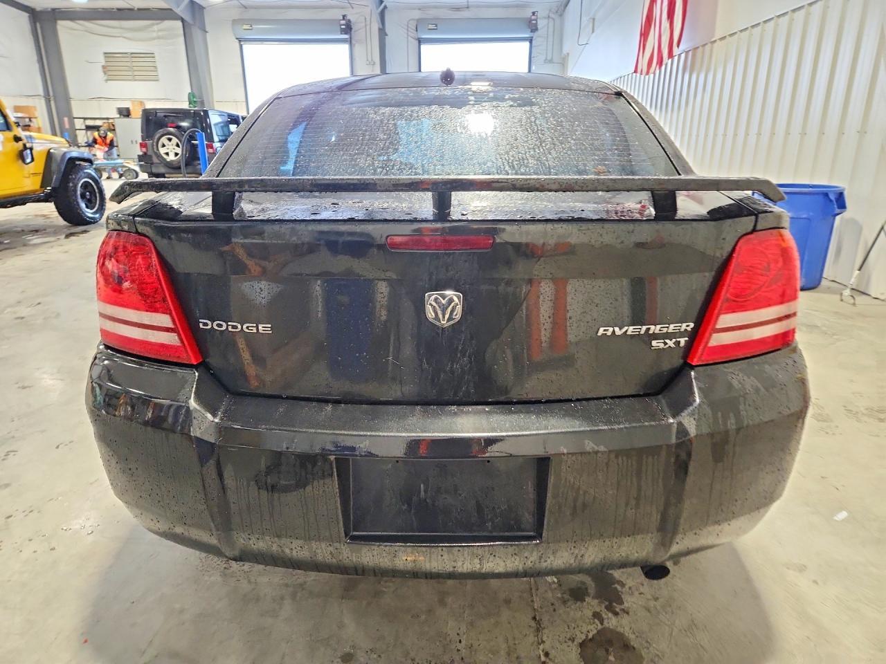 2010 DODGE Avenger
