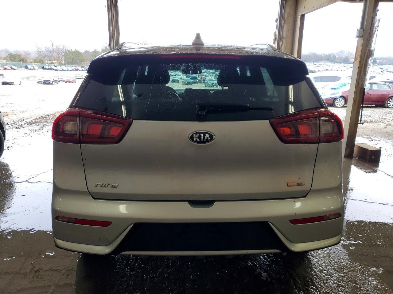 2017 KIA Niro