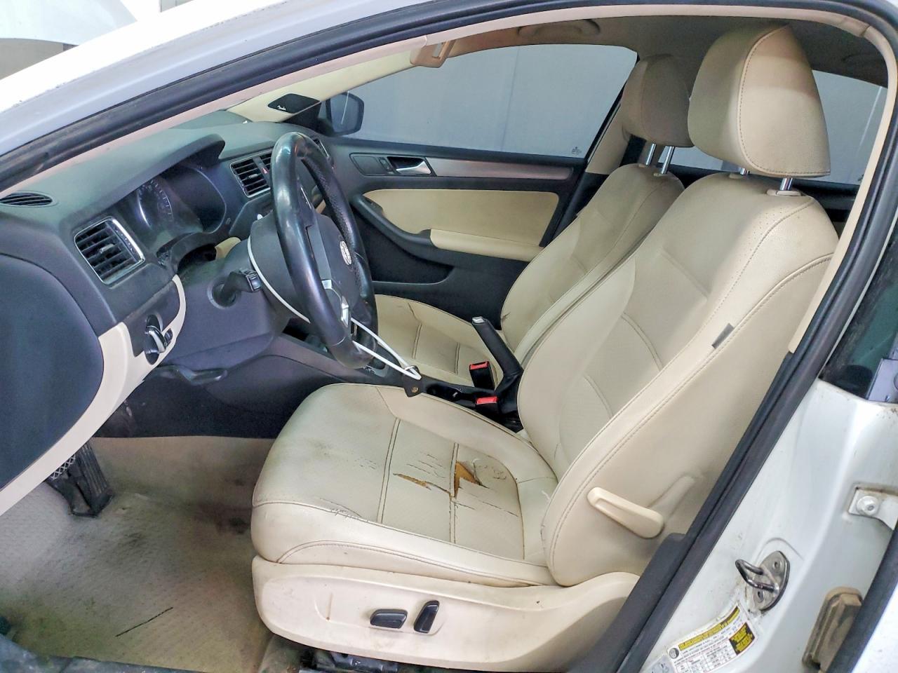 2014 VOLKSWAGEN JETTA