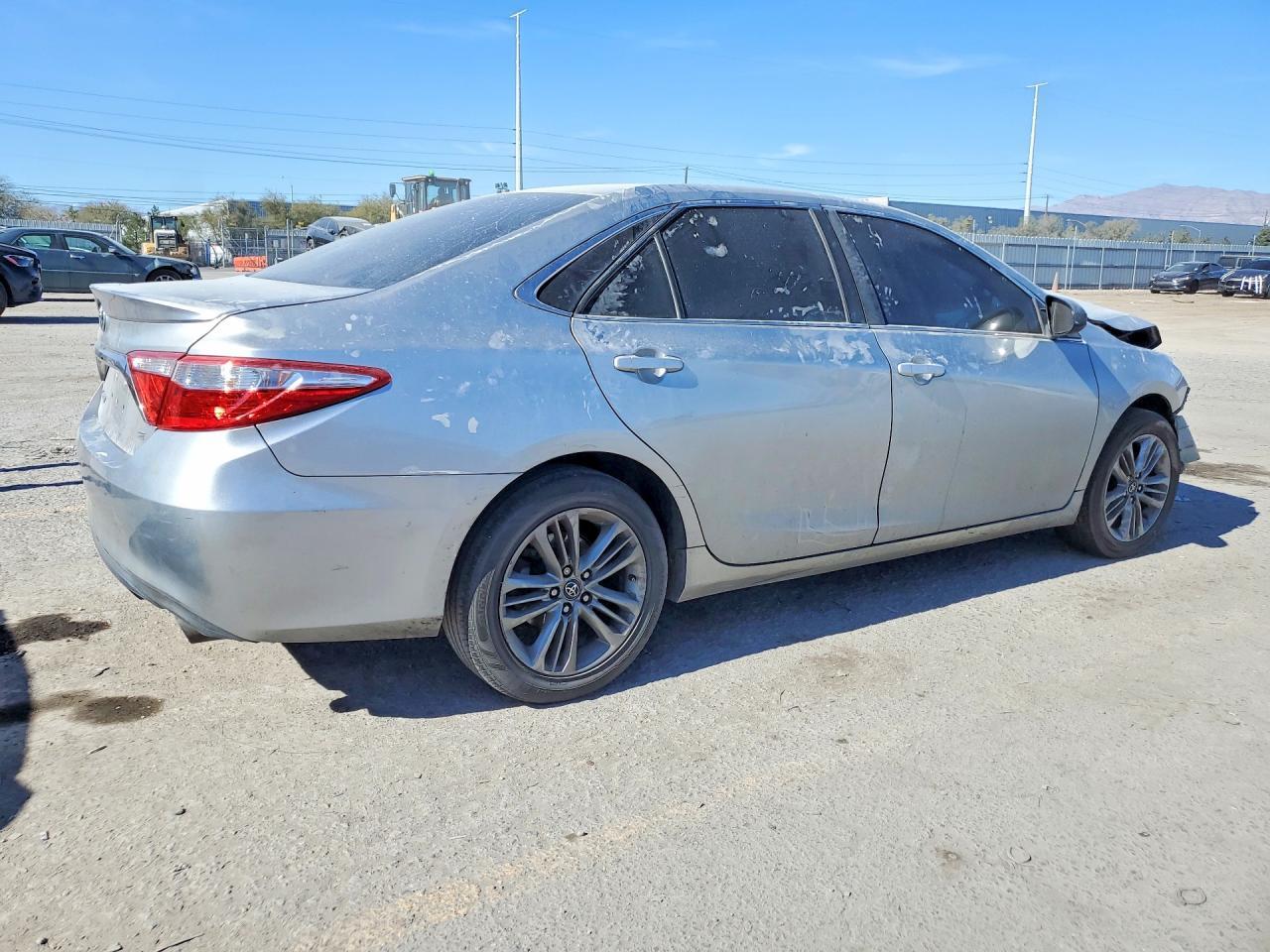 2016 TOYOTA CAMRY