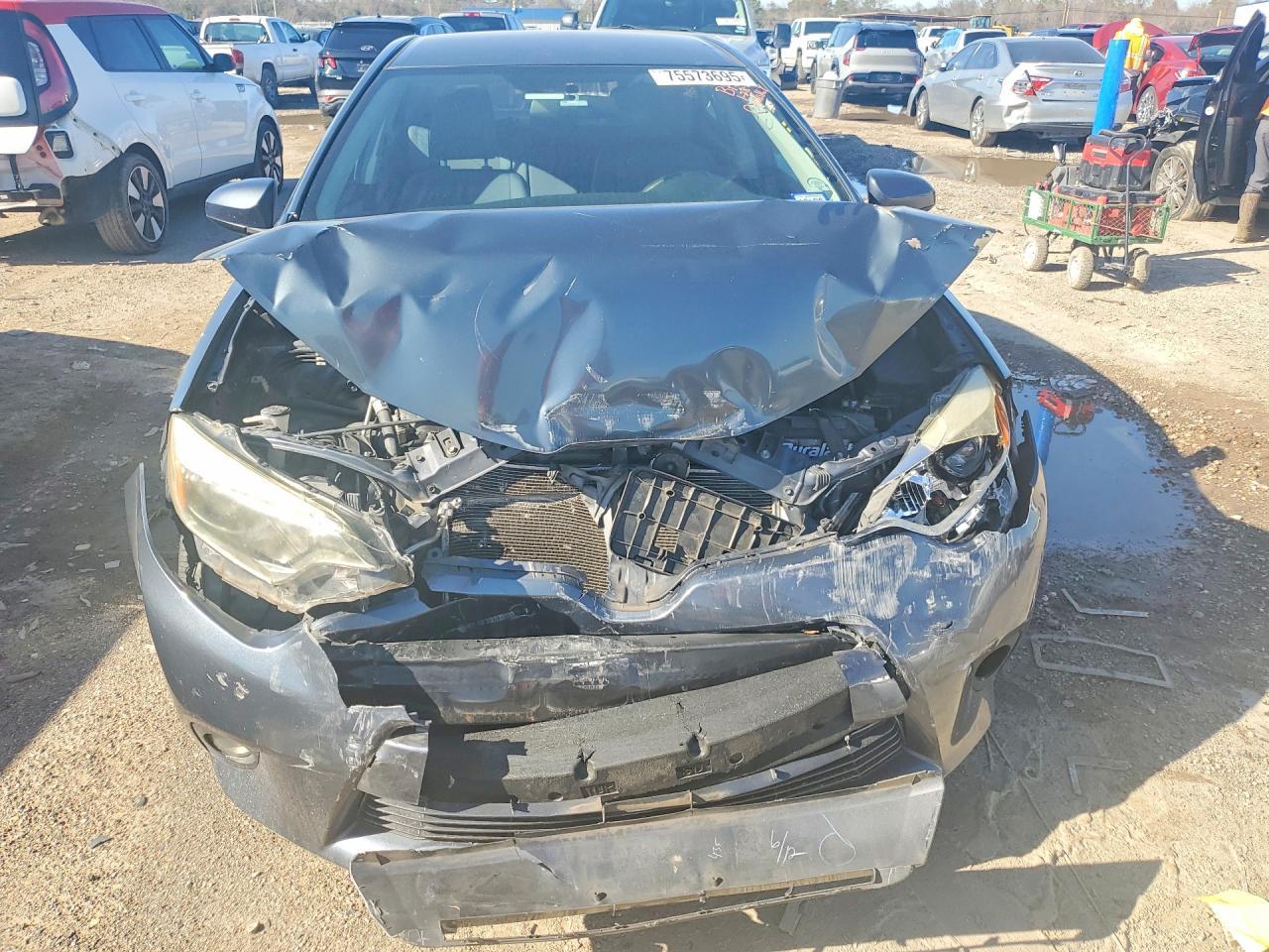 2015 TOYOTA COROLLA
