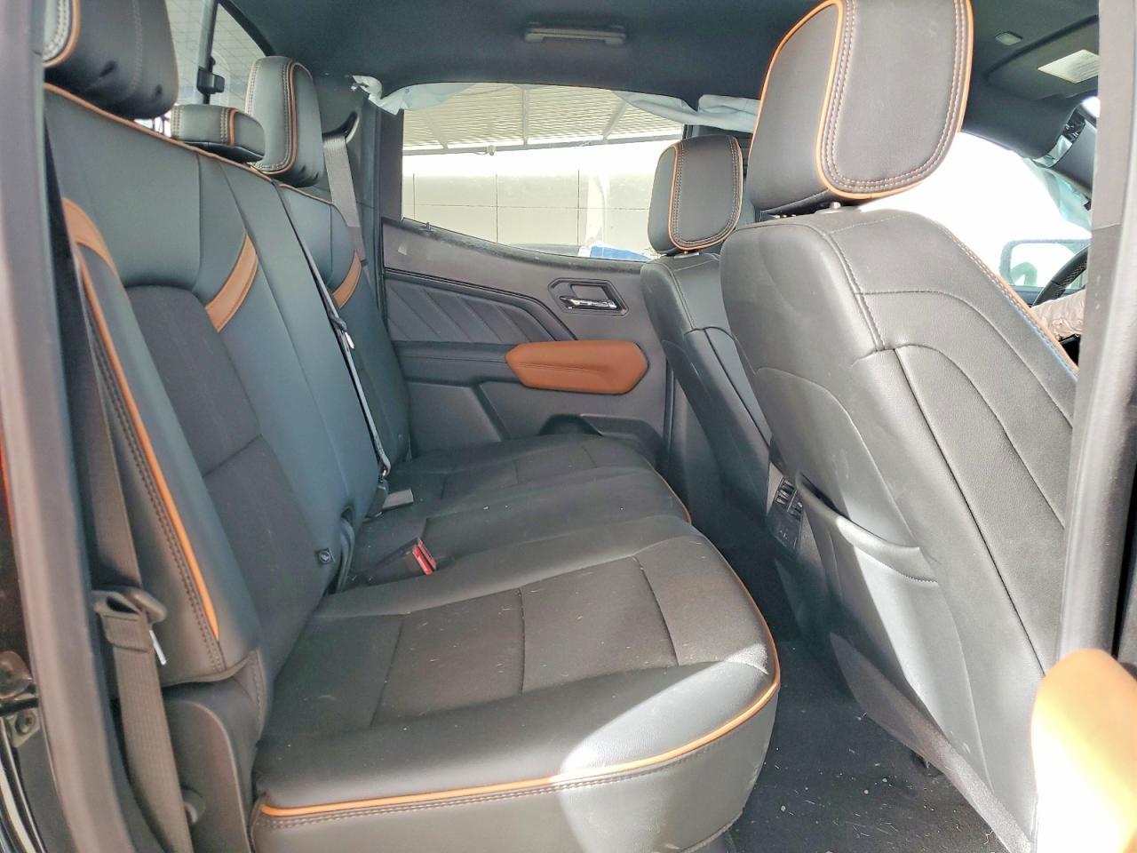 2025 GMC CANYON