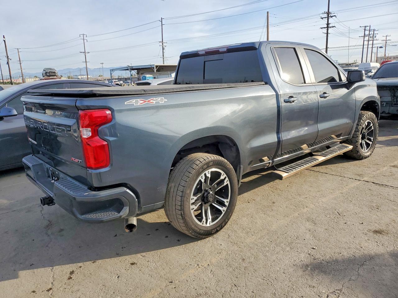 2021 CHEVROLET Silverado