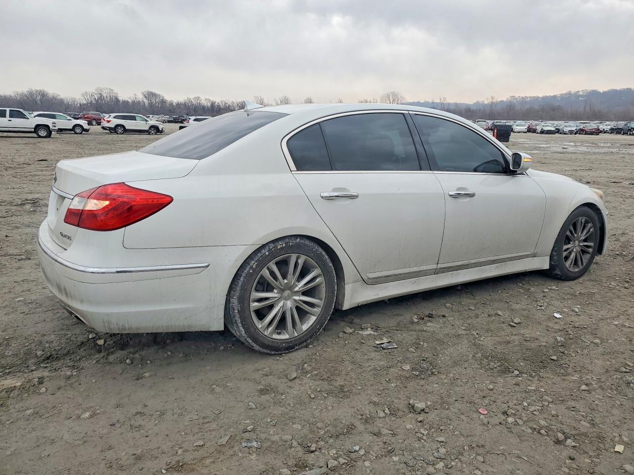 2012 HYUNDAI GENESIS