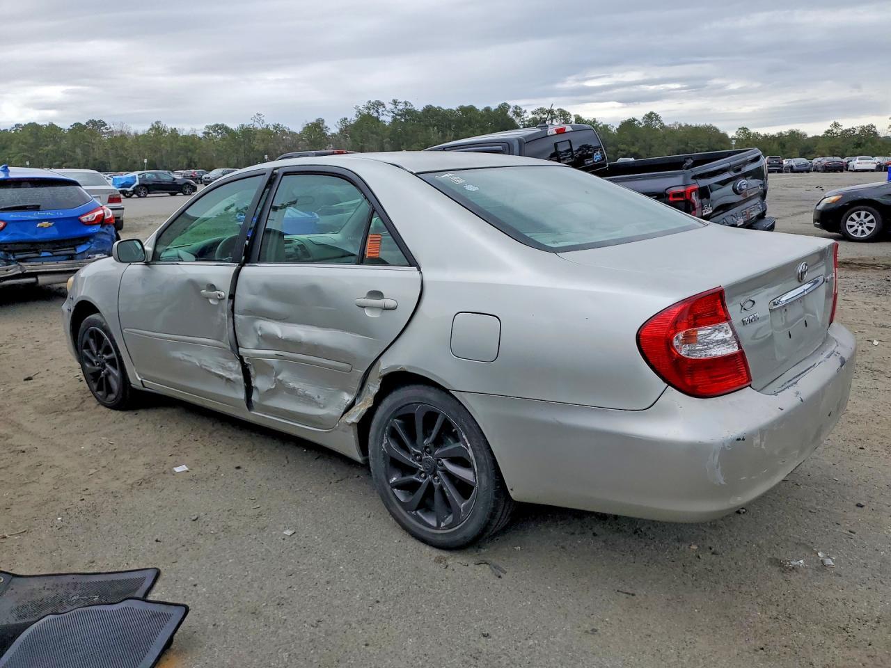 2002 TOYOTA CAMRY