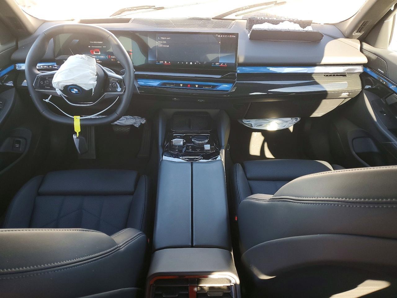 2025 BMW i5