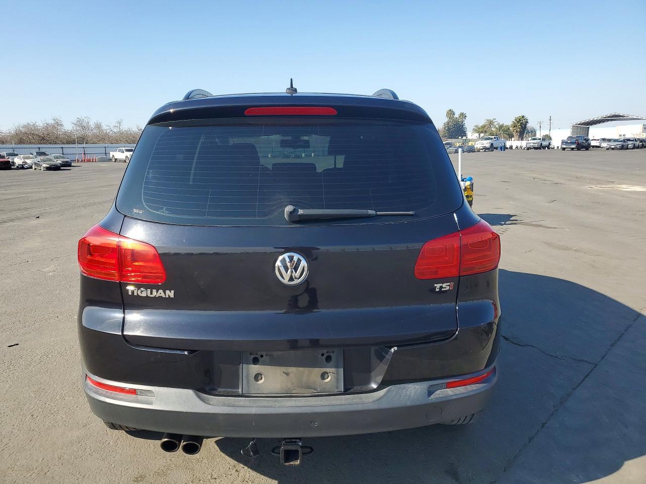 2016 VOLKSWAGEN TIGUAN