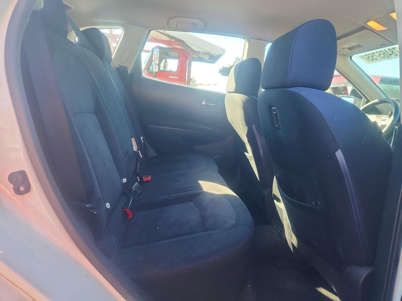 2014 NISSAN ROGUE