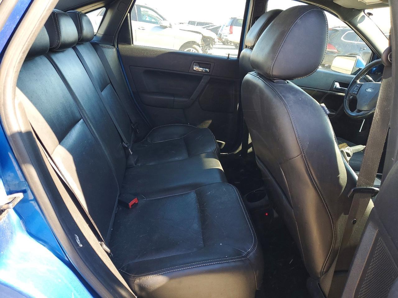 2010 FORD FOCUS