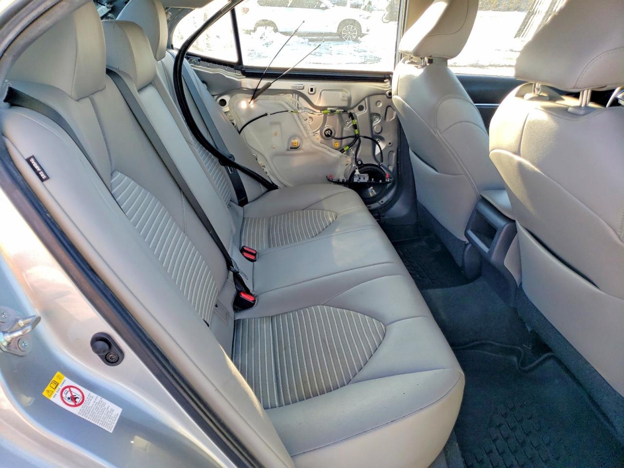 2019 TOYOTA CAMRY