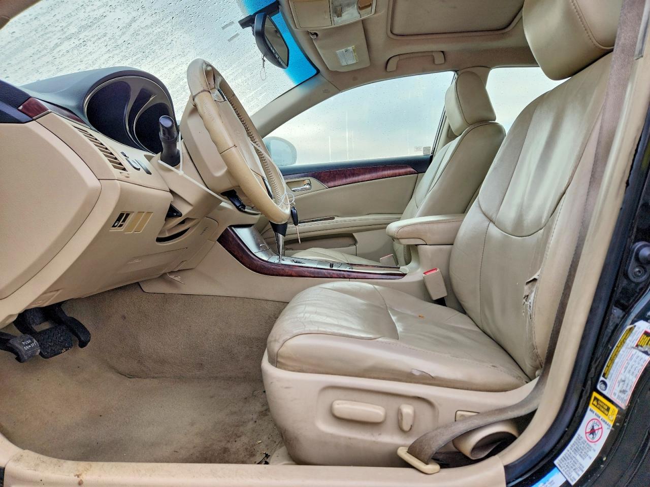 2011 TOYOTA Avalon