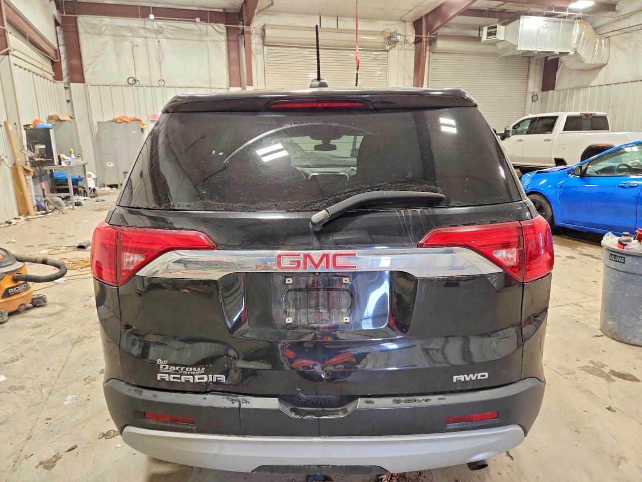 2017 GMC ACADIA