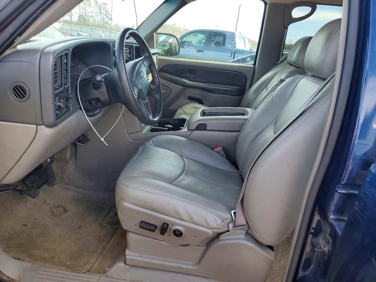 2003 CHEVROLET Tahoe