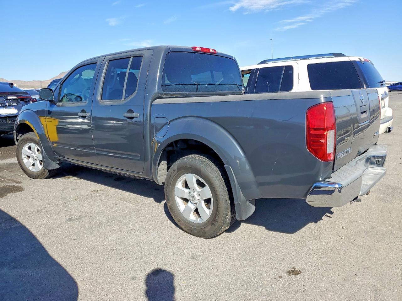 2010 NISSAN Frontier