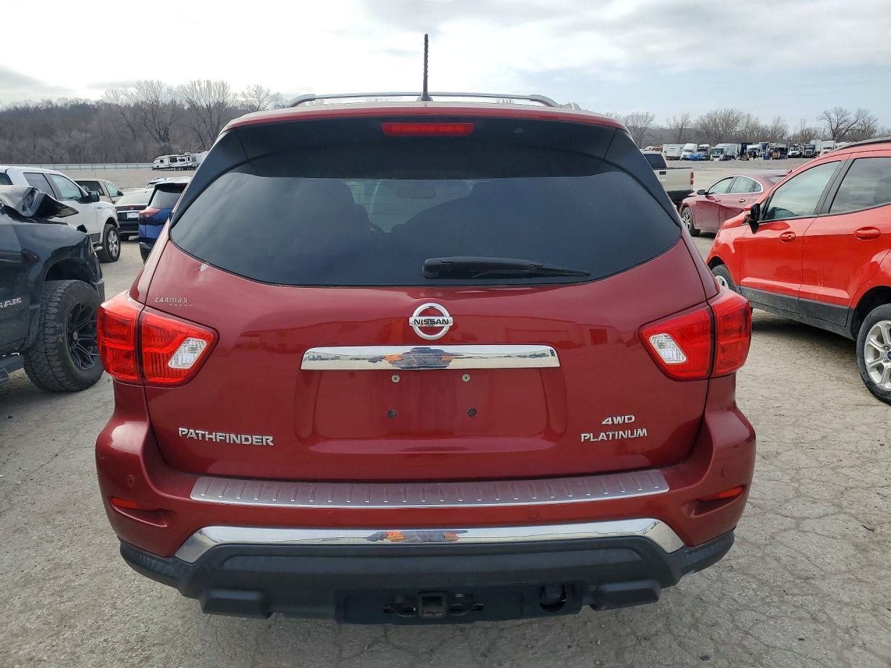 2017 NISSAN PATHFINDER