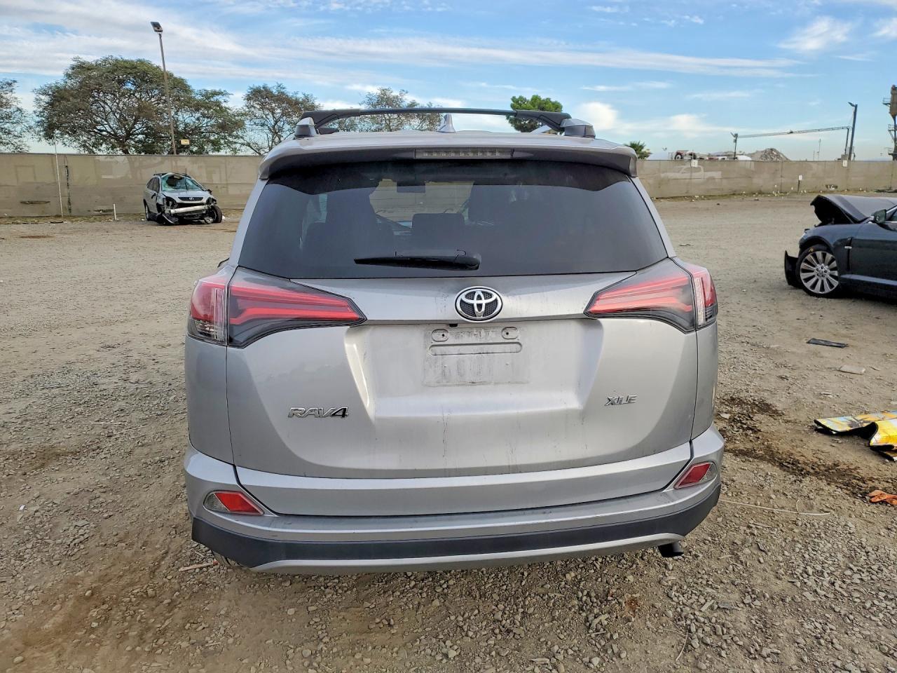 2016 TOYOTA RAV4