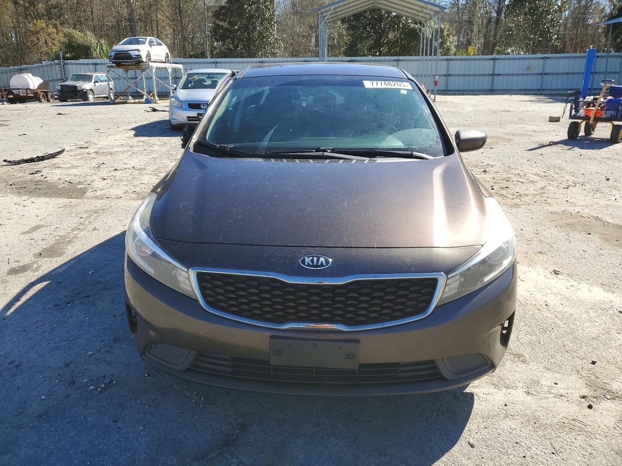 2017 KIA FORTE