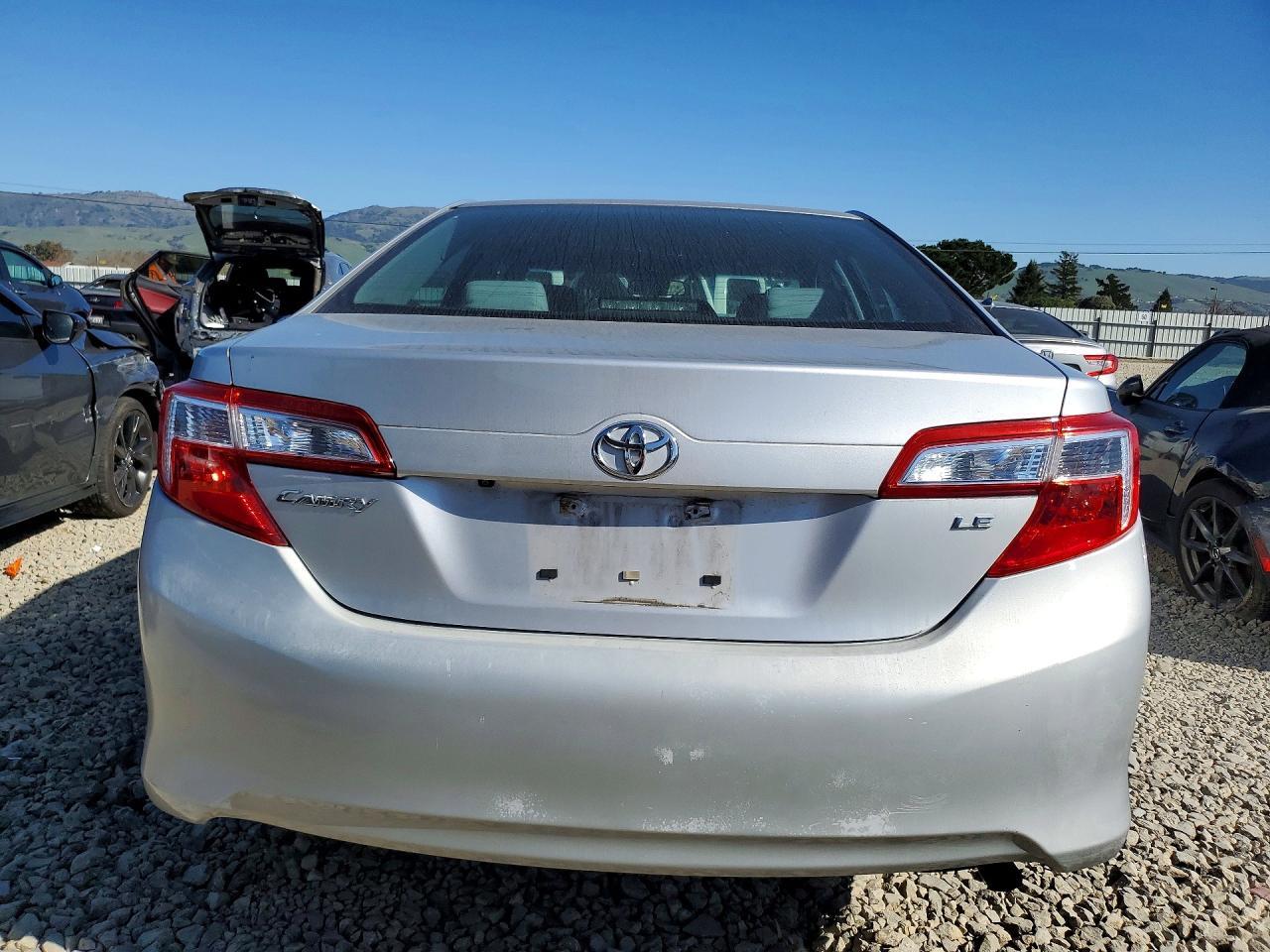 2014 TOYOTA CAMRY