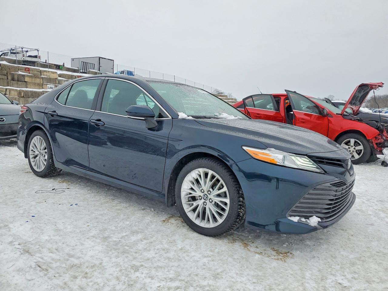 2019 TOYOTA CAMRY
