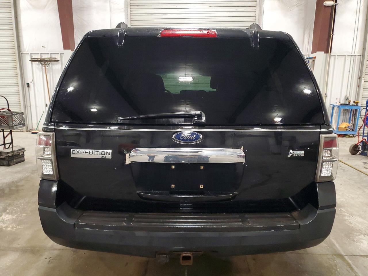 2010 FORD Expedition