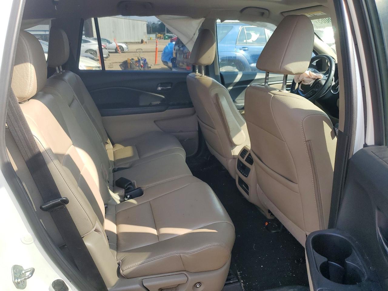 2017 HONDA PILOT