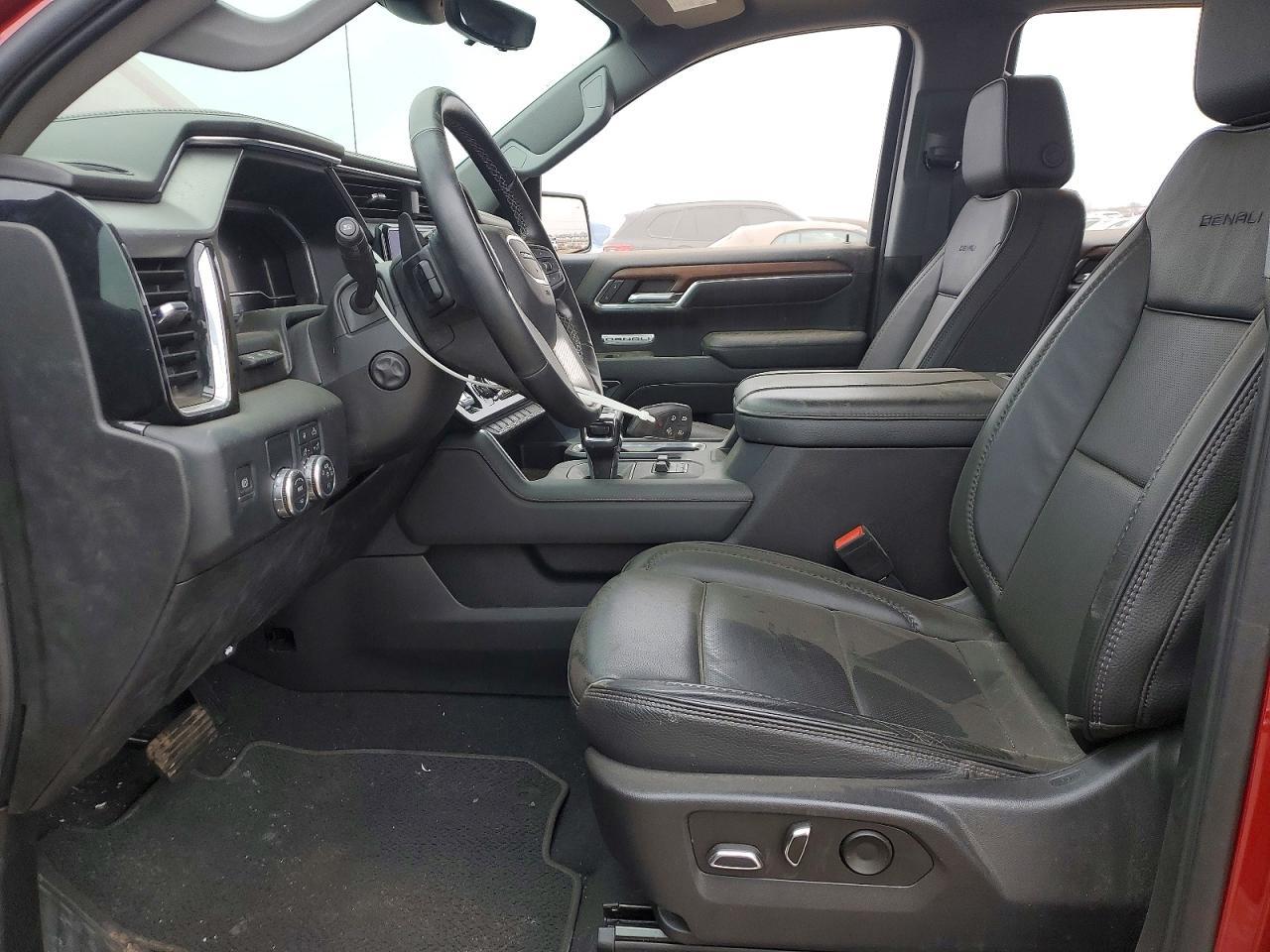 2023 GMC Denali