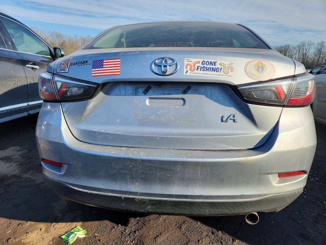 2017 TOYOTA YARIS